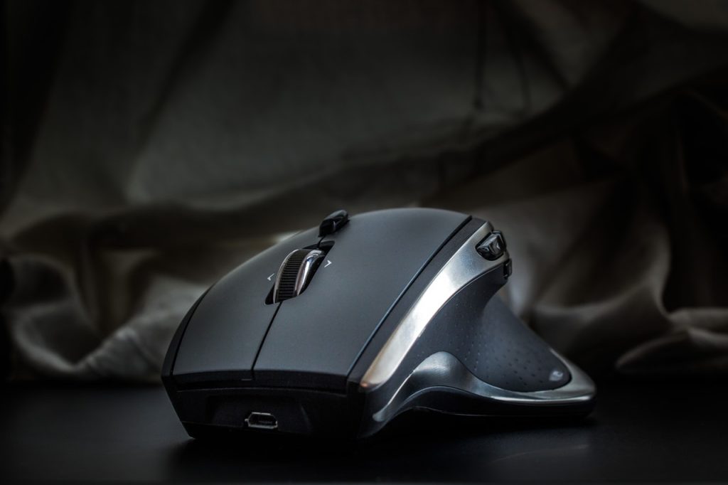 Top 9 Best Gaming Mouse for Small Hands in 2019 Reviews and