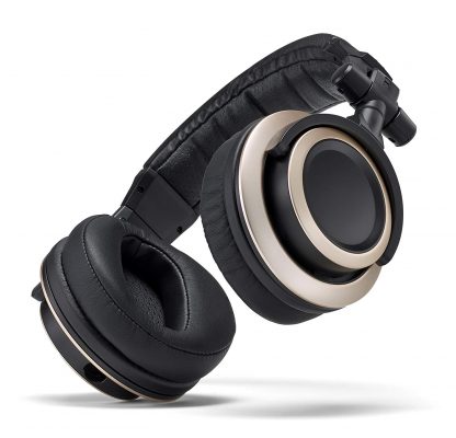 best closed back headphones under 200