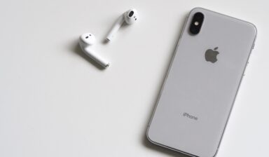 The Best 8 Headphones for iPhone in 2021 - Reviews and Comparison