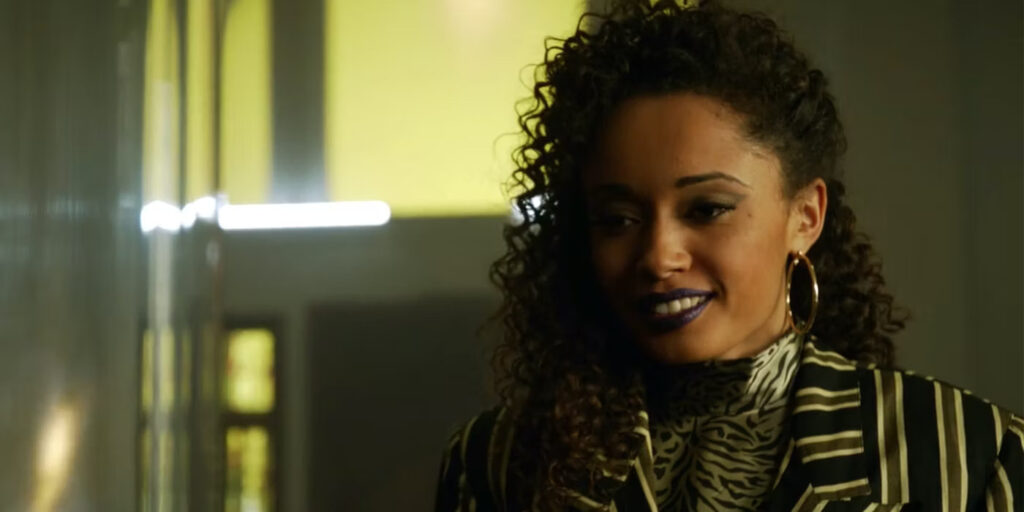 Olivia Swann as Astra Logue